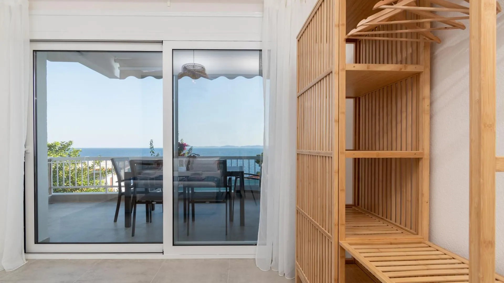 Apartment Sandra Seaview Suites Neos Marmaras