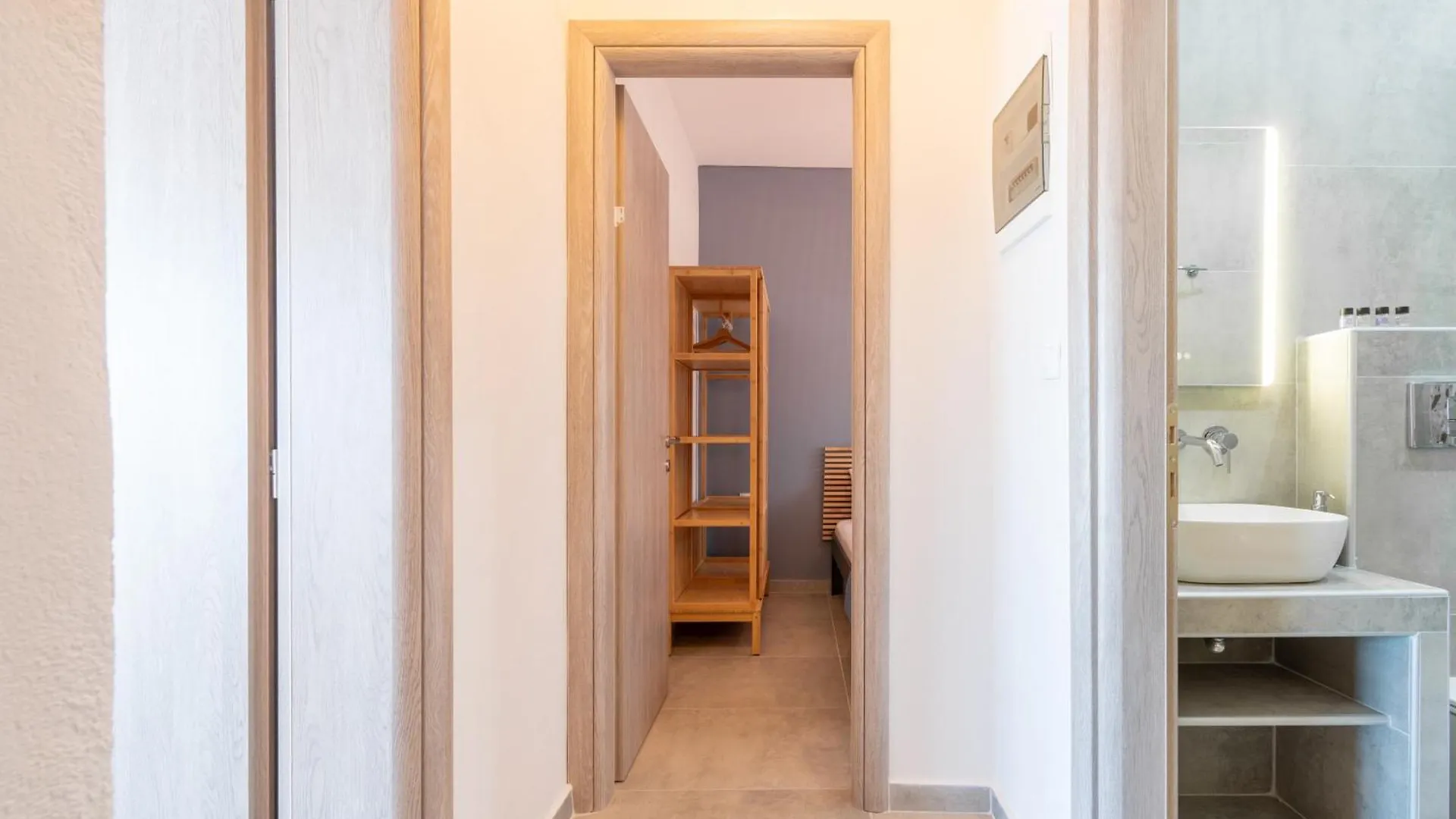 Sandra Seaview Suites Neos Marmaras Apartment