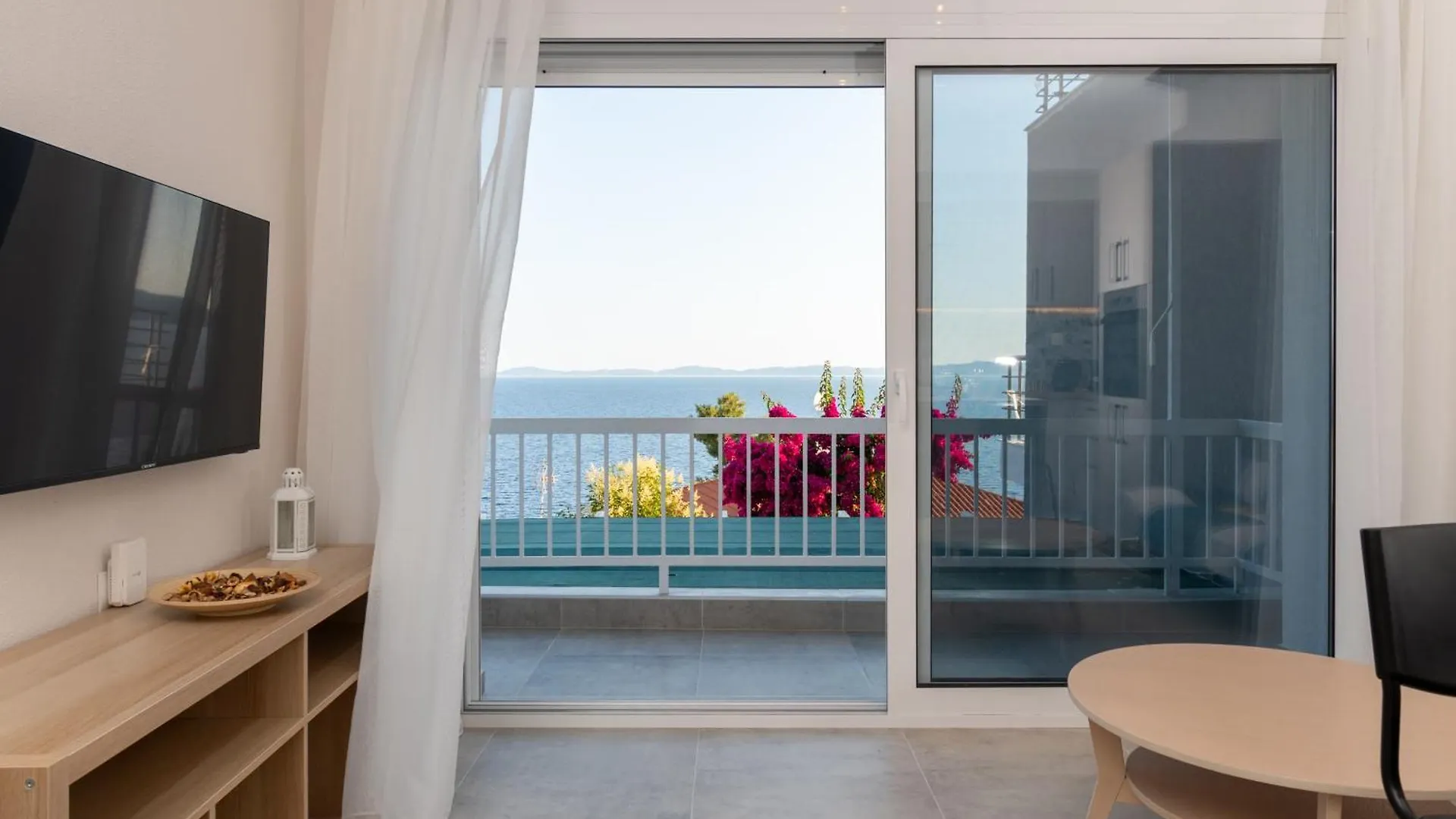 Sandra Seaview Suites Neos Marmaras 0*,  Greece