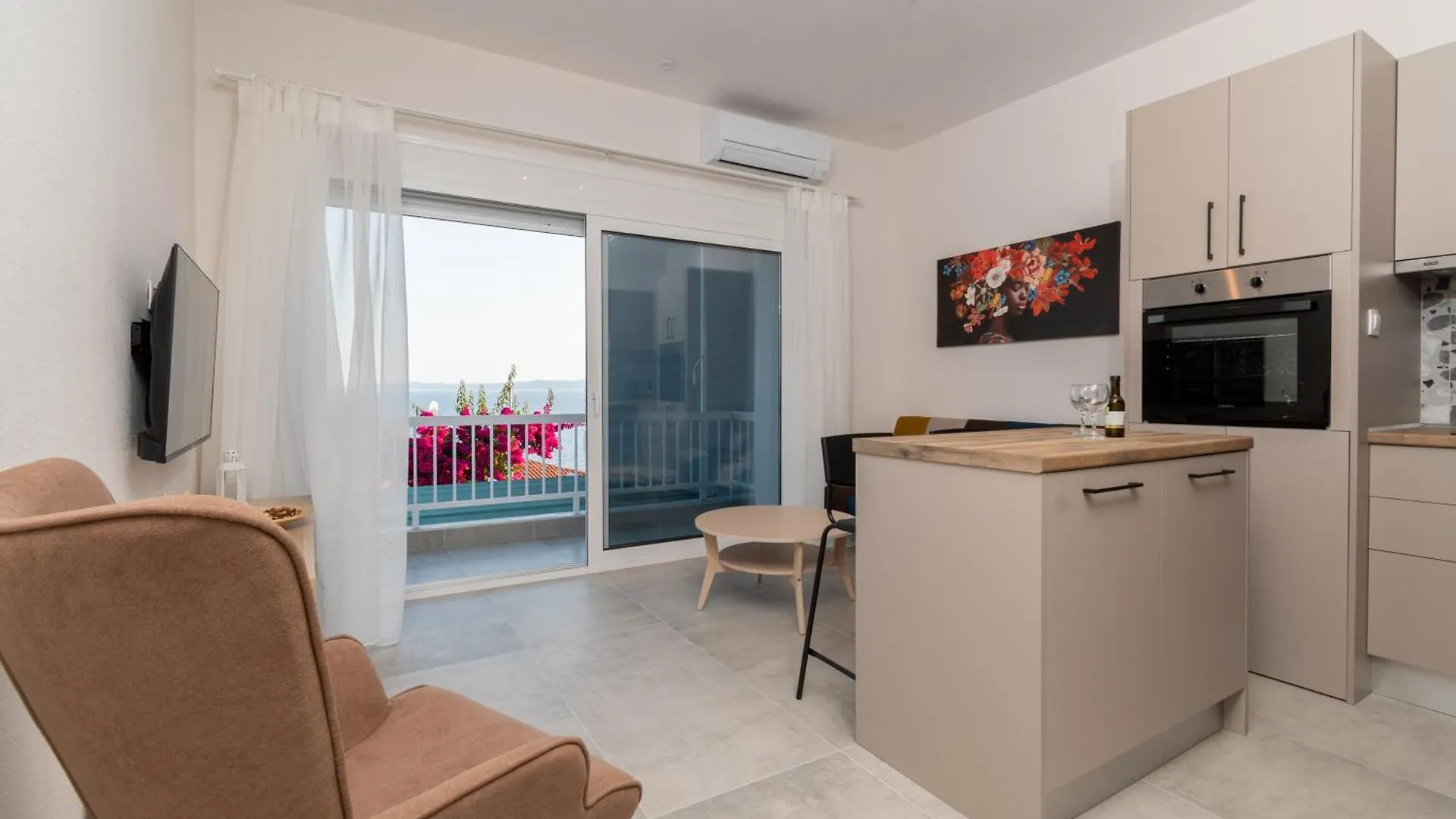 Apartment Sandra Seaview Suites Neos Marmaras