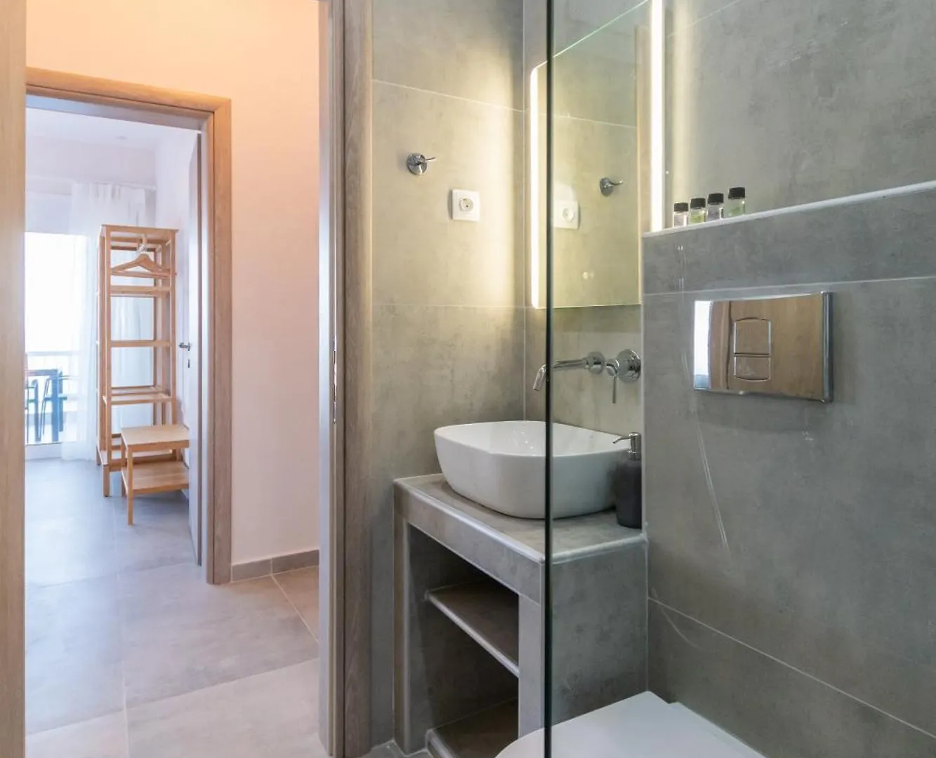 Sandra Seaview Suites Neos Marmaras