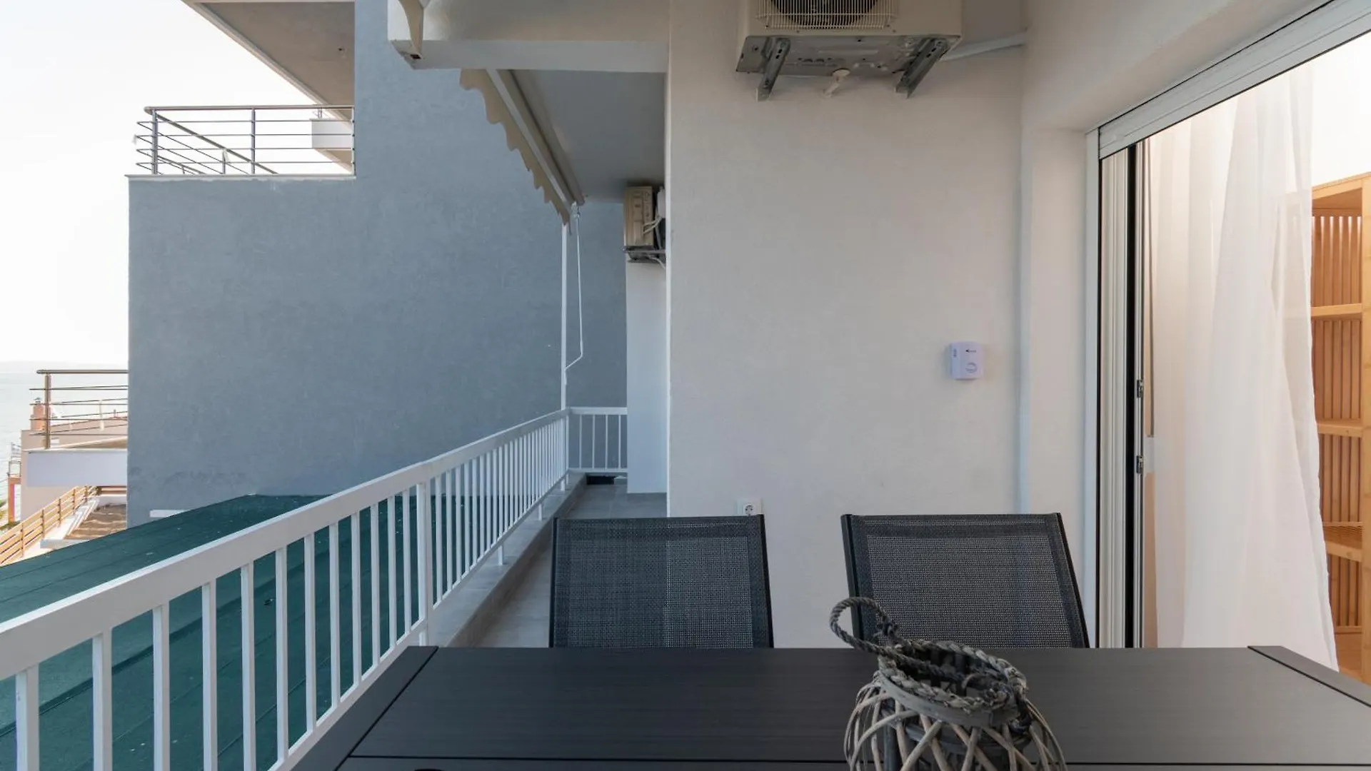 Sandra Seaview Suites Neos Marmaras Apartment